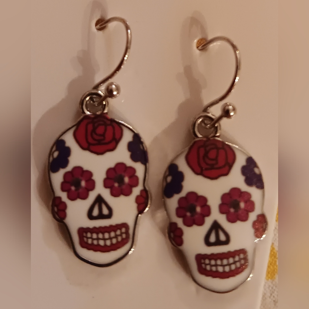 Earrings Day of the Dead 💀 Skulls Pierced Dangles New Cute Colorful Fun